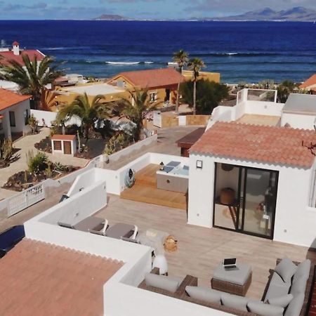 Villa Aloha Jacuzzi Y Vistas Al Mar Corralejo Exterior photo